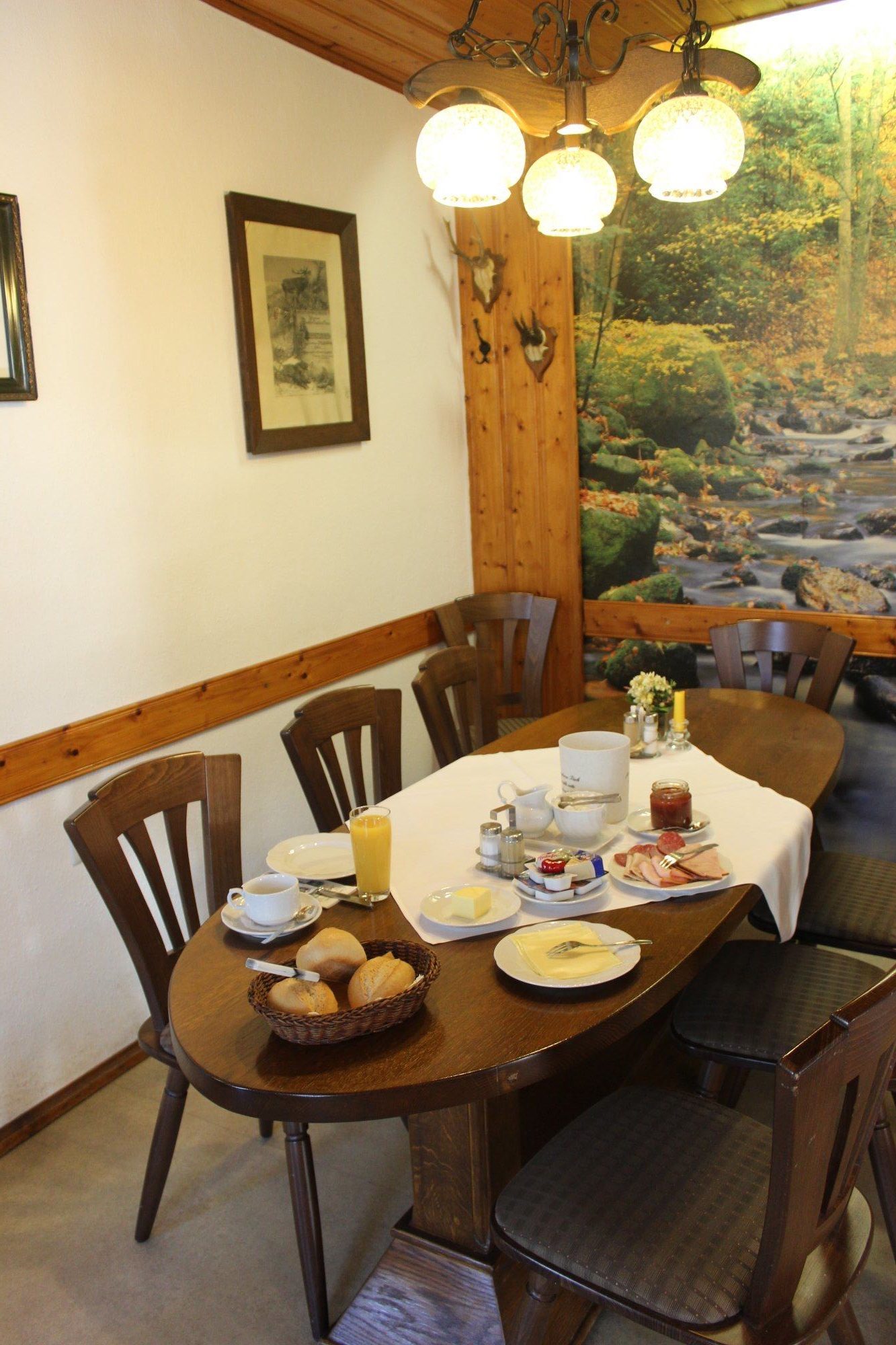 Frühstückstisch Hotelgäste